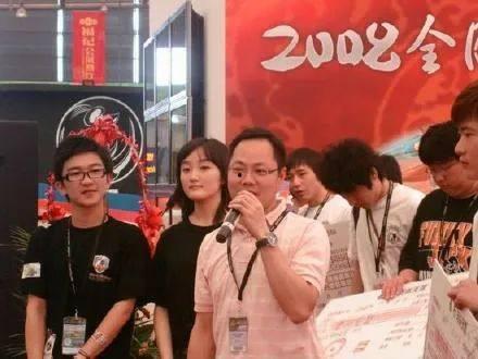 娱乐圈吃瓜背景图女男生,揭秘明星情侣的甜蜜与纠葛