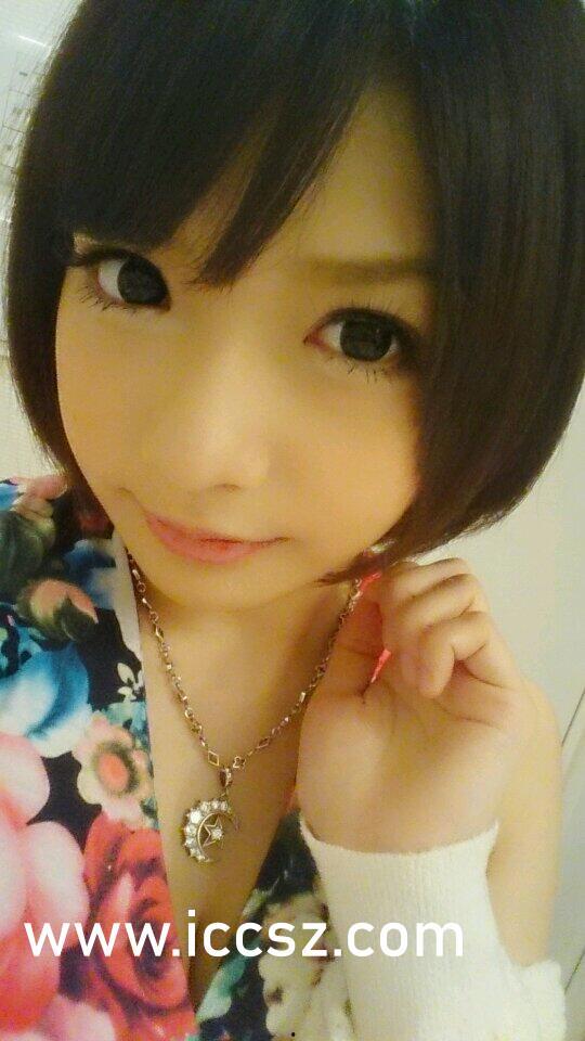 抖音上的娱乐圈吃瓜博主,吃瓜博主带你探秘明星幕后故事