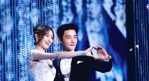 娱乐吃瓜君谈恋爱百度云,揭秘明星恋爱幕后故事